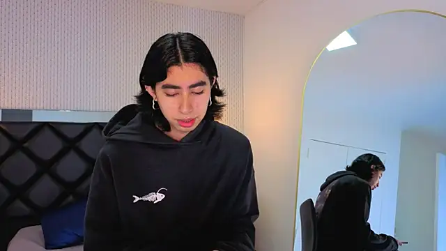 ryo light online show from October 1, 12:25 am