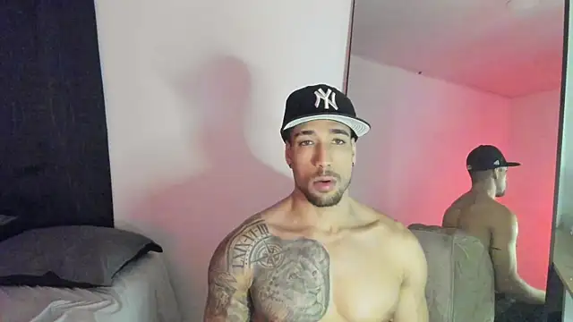 ThiagoLugo online show from October 25, 2:46 am