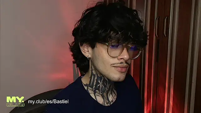 Mihail leroy online show from March 31, 1:40 am