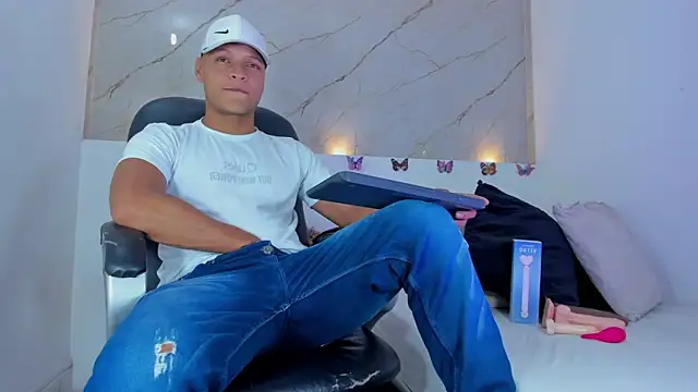 Ricky Owens1 online show from October 22, 1:48 pm