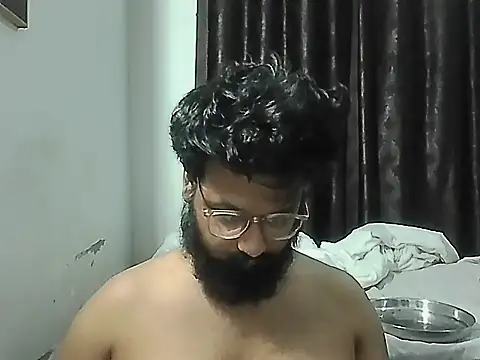 Dollseye online show from April 3, 7:32 pm