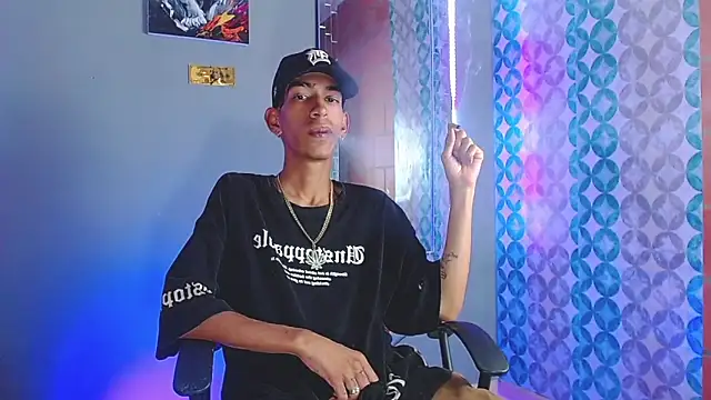 briamhoconor xh online show from April 4, 4:20 am