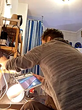 a7ex online show from January 9, 12:03 am