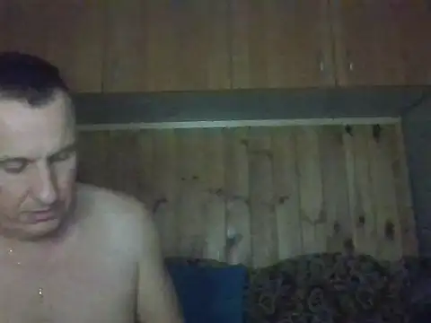 Maksymilian1 online show from November 10, 5:18 pm