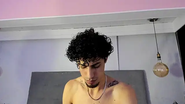 Chris Angel  online show from February 14, 3:56 am