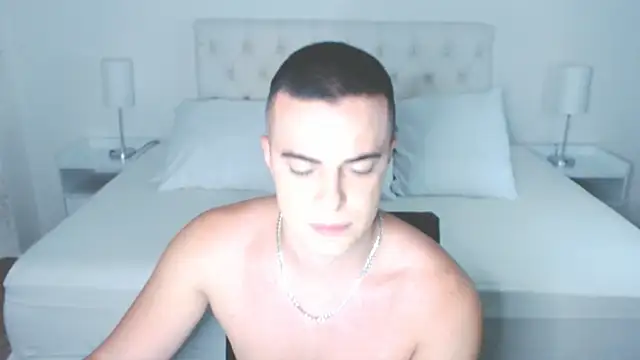 Snapshot of mr_hunterx chatting on October 18, 3:55 am mr hunterx online show from October 18, 3:55 am