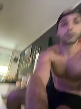 1Richrichard1 online show from July 14, 7:56 am