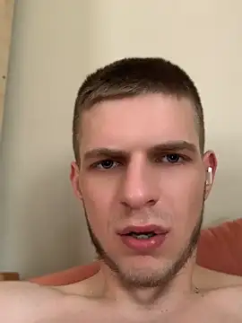 macho1347 online show from April 9, 6:19 am