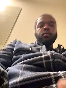 sneakdalink online show from December 3, 4:46 pm