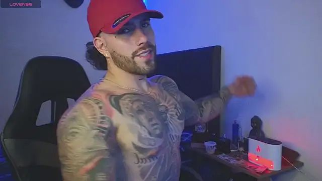 Ades Lowe online show from February 13, 7:14 am