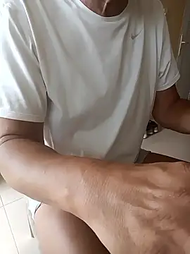 Unique X perience online show from January 13, 8:24 pm