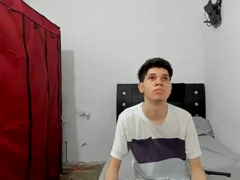 andrew 2811 online show from February 11, 6:40 am