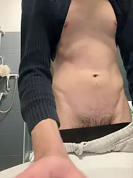 mario231197 online show from February 18, 6:22 am