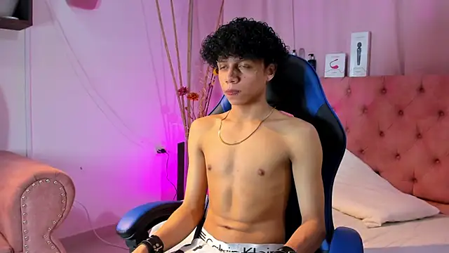  taylor black online show from March 22, 10:26 pm