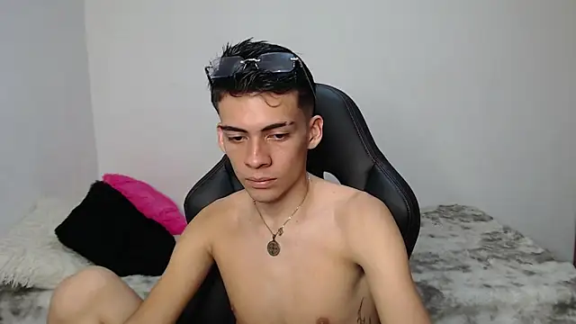 Rimuru17 online show from March 29, 3:50 am