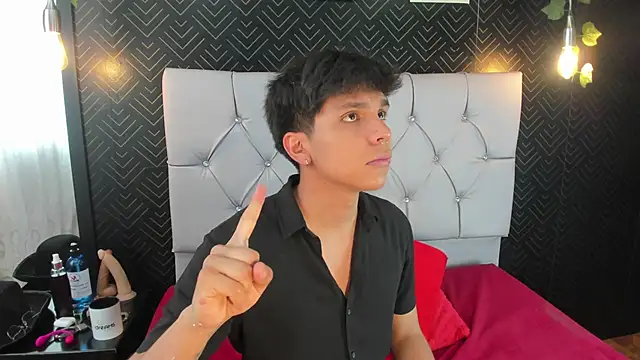 Thiago Kozak online show from October 30, 3:24 pm