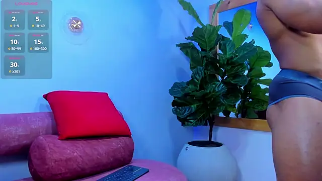 Travis lenox  online show from September 20, 2:11 am