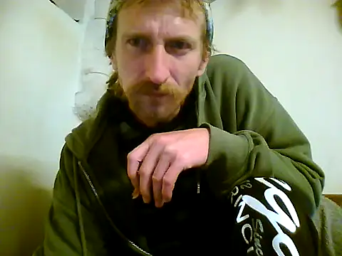 Snapshot of KokosMartin chatting on September 14, 12:01 am KokosMartin online show from September 14, 12:01 am