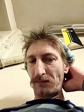 Snapshot of KokosMartin chatting on October 28, 9:50 pm KokosMartin online show from October 28, 9:50 pm