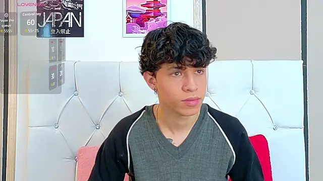 Axel  Evans online show from November 15, 12:29 pm