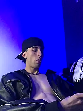 redmen69 online show from October 2, 4:05 am