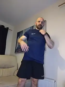 Andrewjames8391 online show from November 18, 10:01 pm