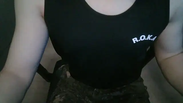 111owo111 online show from May 22, 12:32 pm