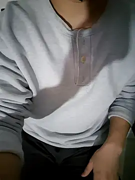 111owo111 online show from October 27, 1:02 pm