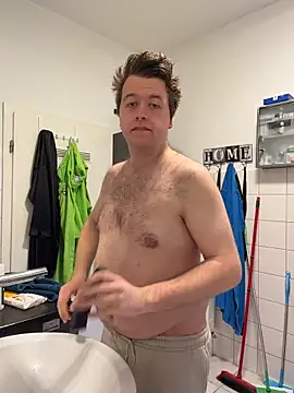 Lars2306 online show from April 20, 6:10 pm