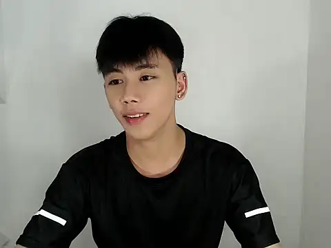 ynotyu online show from February 21, 12:28 pm