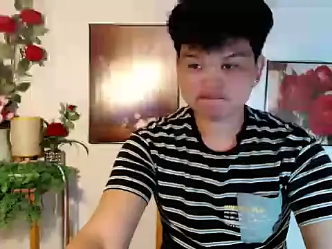 Reynelcock online show from July 18, 9:36 am