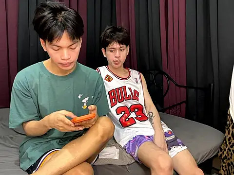 hotfreshdior online show from January 9, 6:35 pm