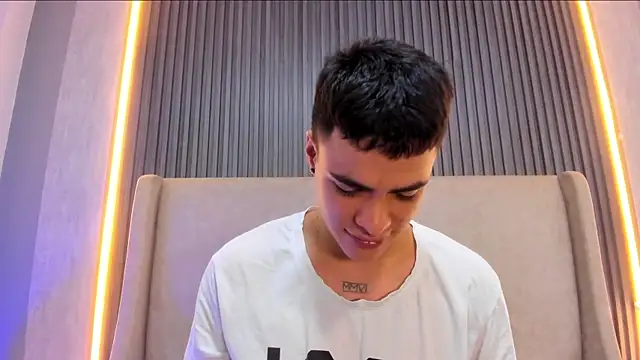 BenitoSaenz online show from March 10, 1:28 pm