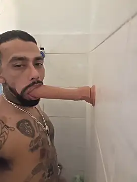 Cnutt310 online show from January 31, 11:47 pm