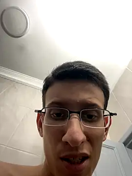 safadezanunes2 online show from October 8, 9:41 pm