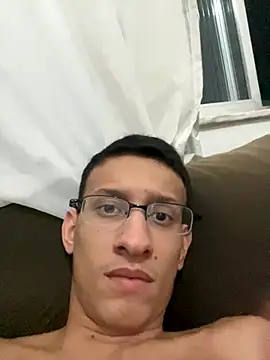 safadezanunes2 online show from September 14, 9:39 pm