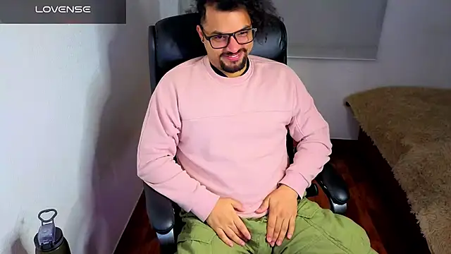 Ernesto-Rodriguez82 online show from February 20, 6:48 am