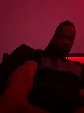 Taydagr8 online show from December 21, 8:44 am