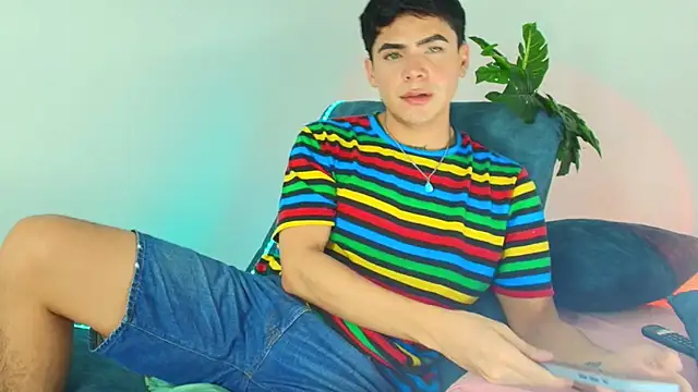 CamiiGuzmanX online show from December 3, 9:32 pm