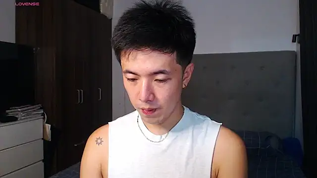 Addictiveboi online show from February 28, 4:33 am