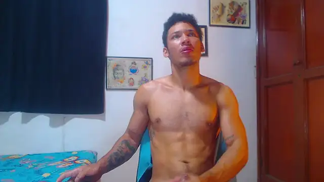 Snapshot of RuiMaddoox chatting on September 23, 10:58 am RuiMaddoox online show from September 23, 10:58 am