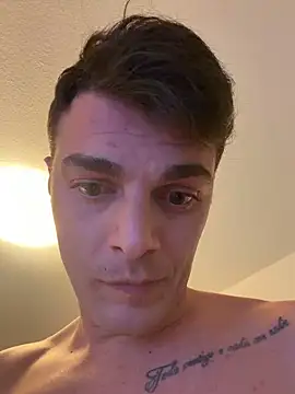 t4ziobest9 online show from December 14, 12:39 am