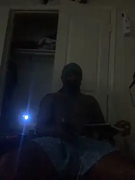 SirStrokesAllot online show from September 13, 12:17 pm