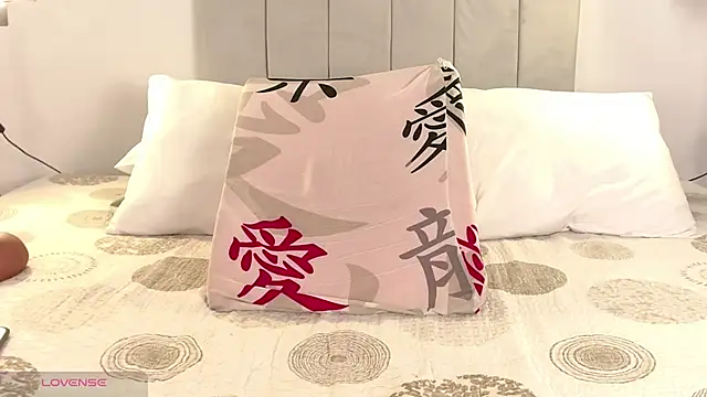 brunoorangel1 online show from April 9, 6:19 am