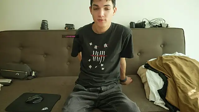 MattyandAiden online show from April 10, 5:20 pm