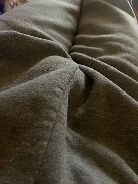 MuzzyFacing online show from February 3, 2:11 pm