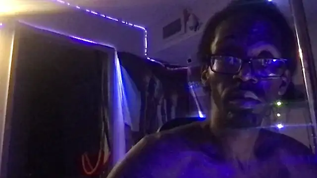 Triggerhappycj100 online show from September 24, 8:02 am