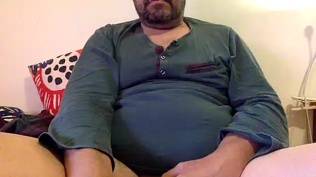 Snapshot of steve669_hot chatting on October 11, 6:50 am steve669 hot online show from October 11, 6:50 am