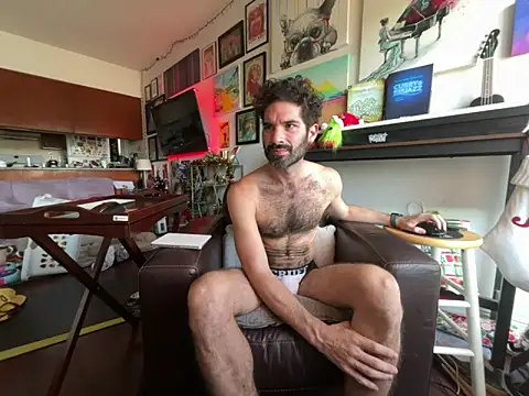 Pupscritch online show from December 18, 8:38 pm