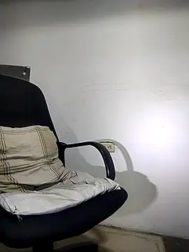 Bosssweet22cm online show from November 13, 11:15 am